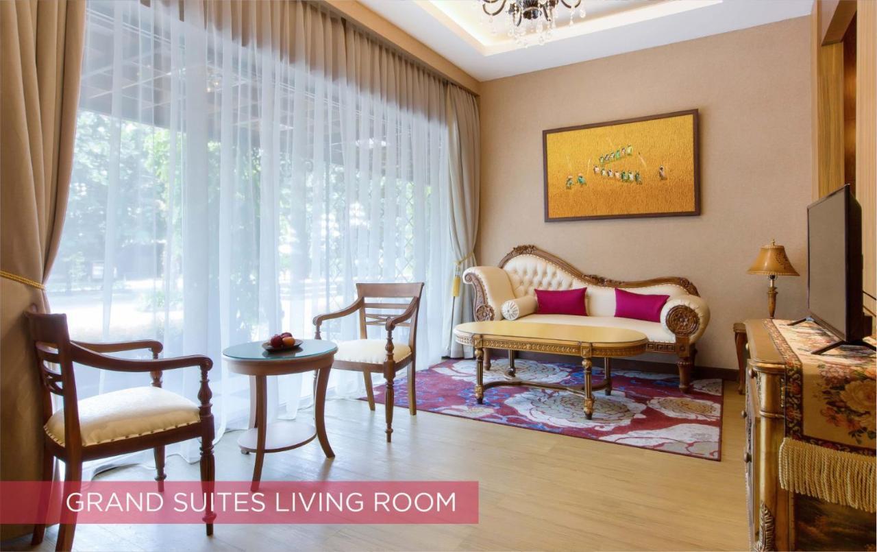 Ramada Suites By Wyndham Solo Экстерьер фото